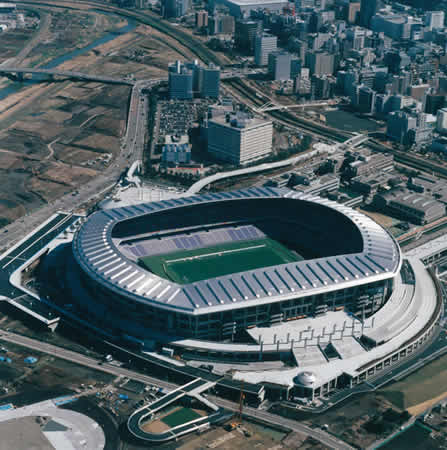 横浜国際総合競技場(日産スタジアム)