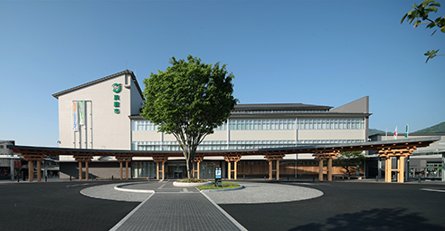 真庭市役所 本庁舎