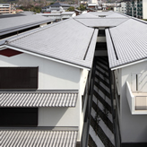 Kyoto Prefecture Family Support Center / Kyoto Prefecture Higashiyama Police Station Building