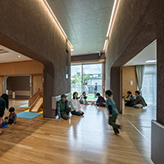 立山町防災児童館複合施設「アカリエ」